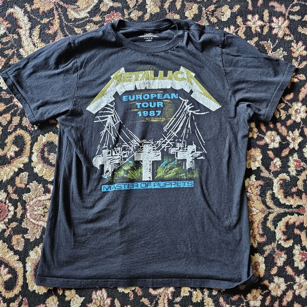 Large Black Metallica T Shirt